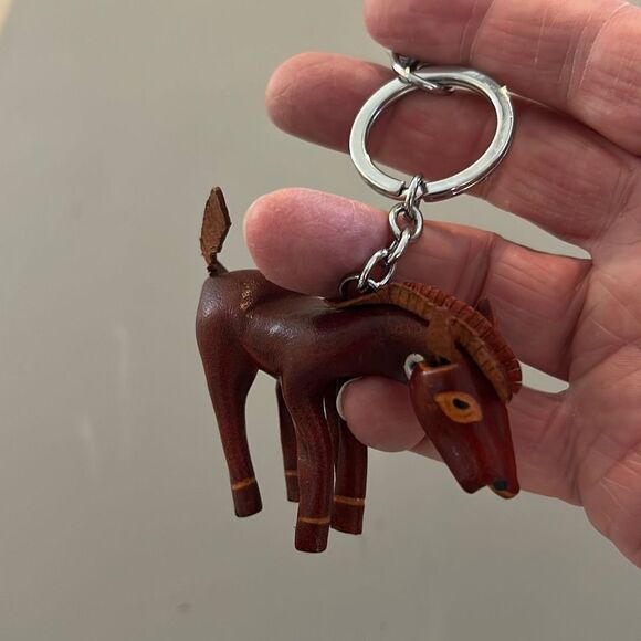 Leather Horse keychain - Picture 4 of 5